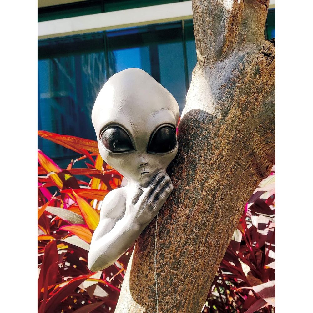 14 in. Alien Skull Tree Peeker - Halloween decor at Party Pig Austin